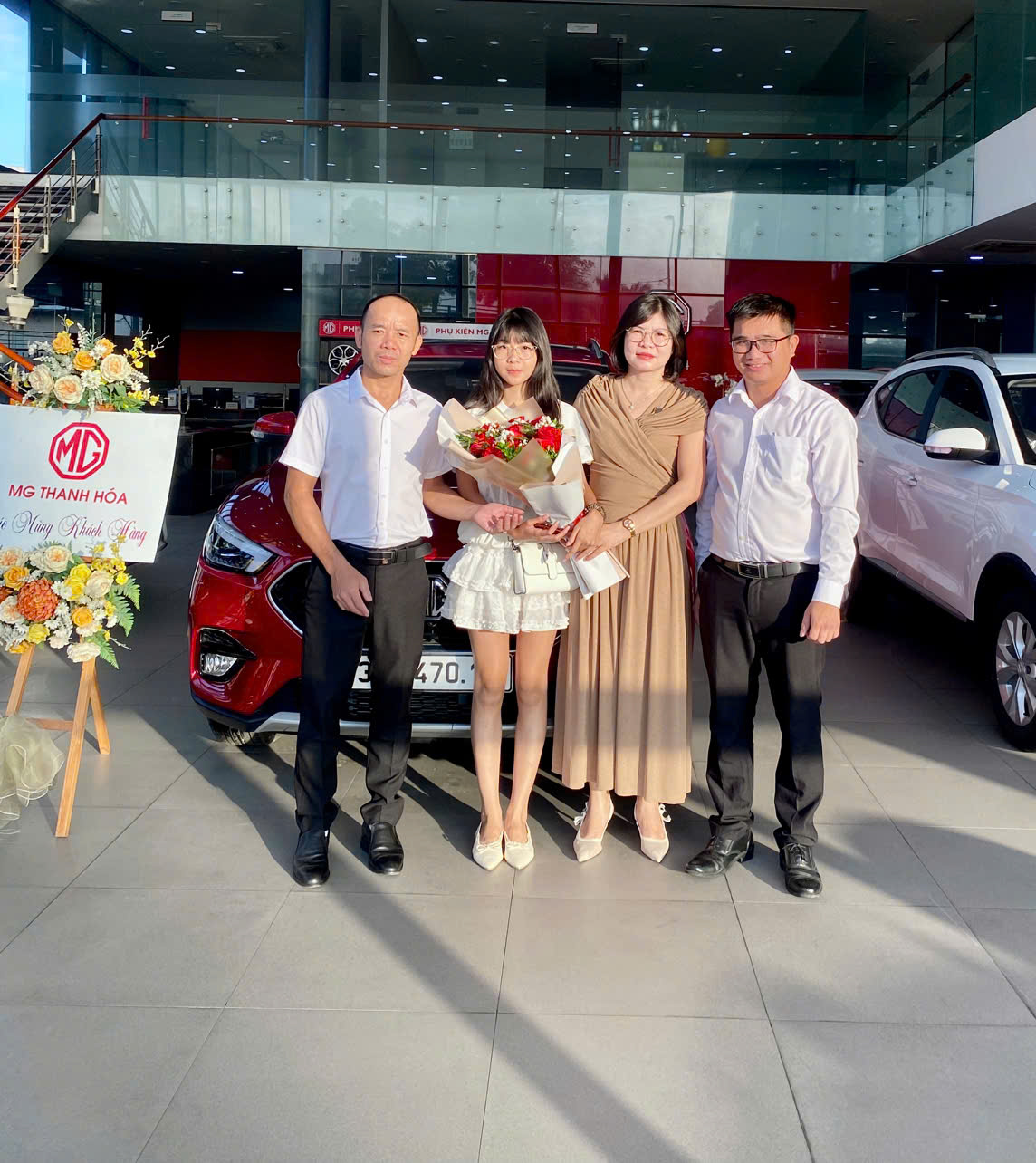 Khoảnh khắc bàn giao xe cho khách hàng tại MG Thanh Hoá — ảnh 4