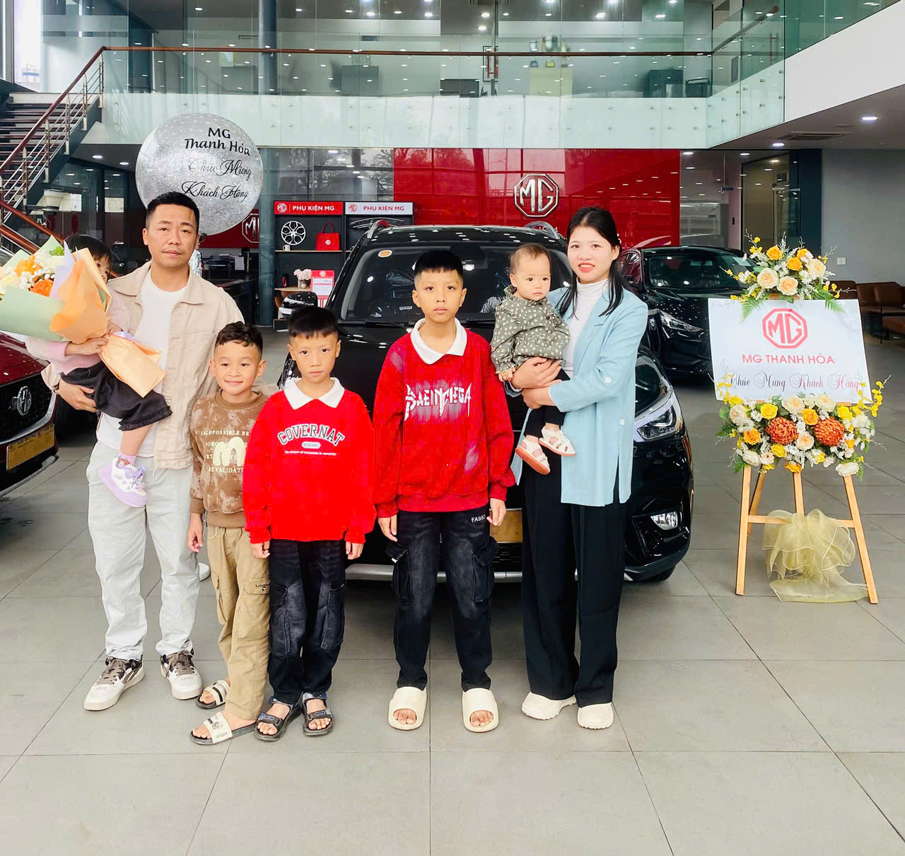 Khoảnh khắc bàn giao xe cho khách hàng tại MG Thanh Hoá — ảnh 5