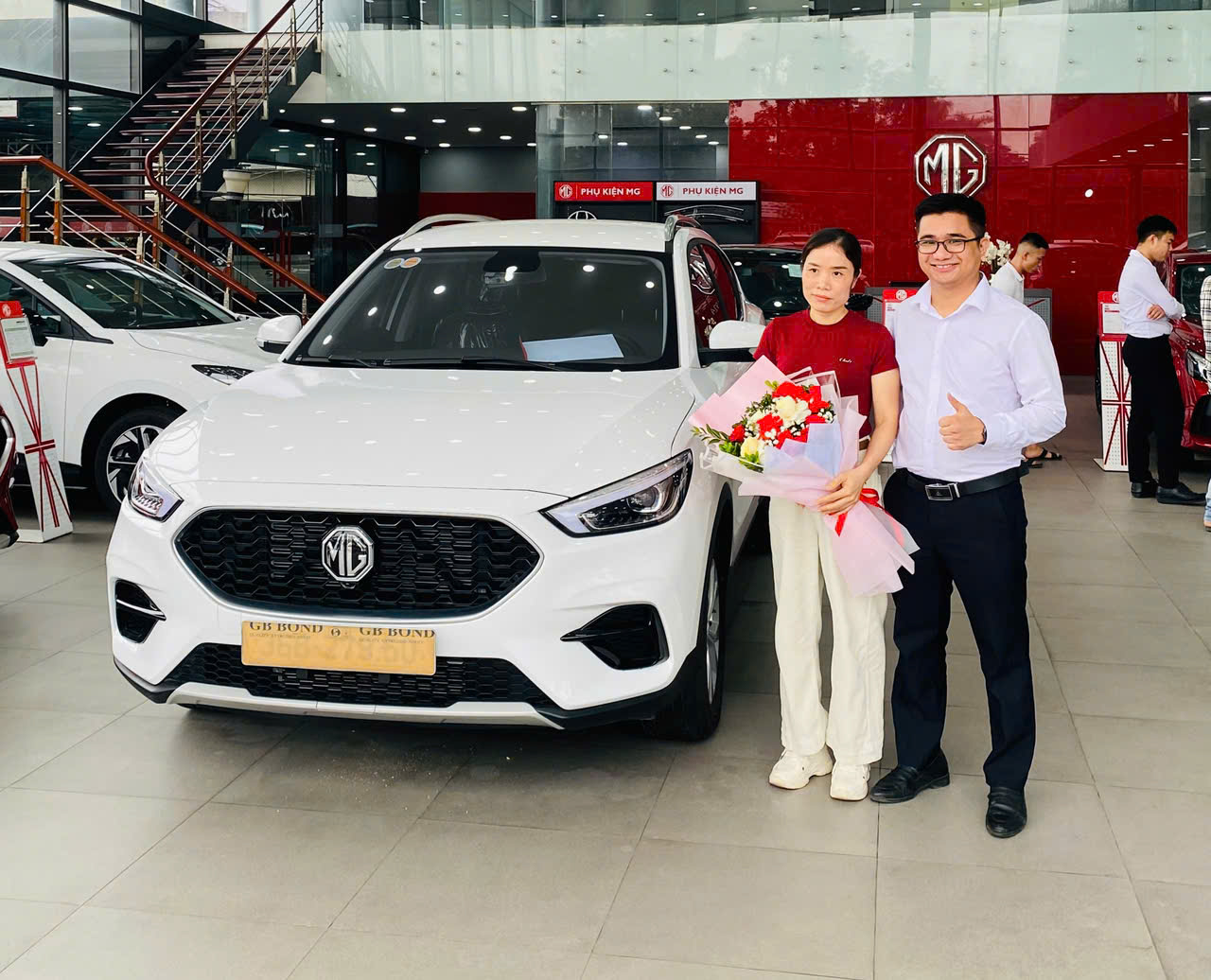 Khoảnh khắc bàn giao xe cho khách hàng tại MG Thanh Hoá — ảnh 2