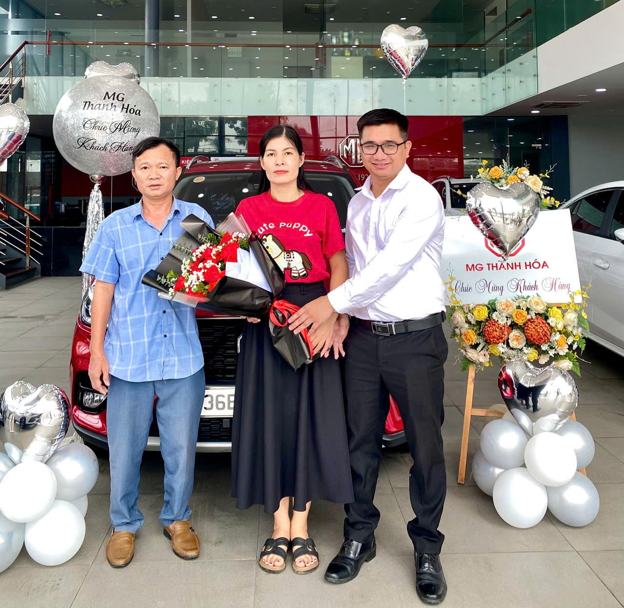 Khoảnh khắc bàn giao xe cho khách hàng tại MG Thanh Hoá — ảnh 3
