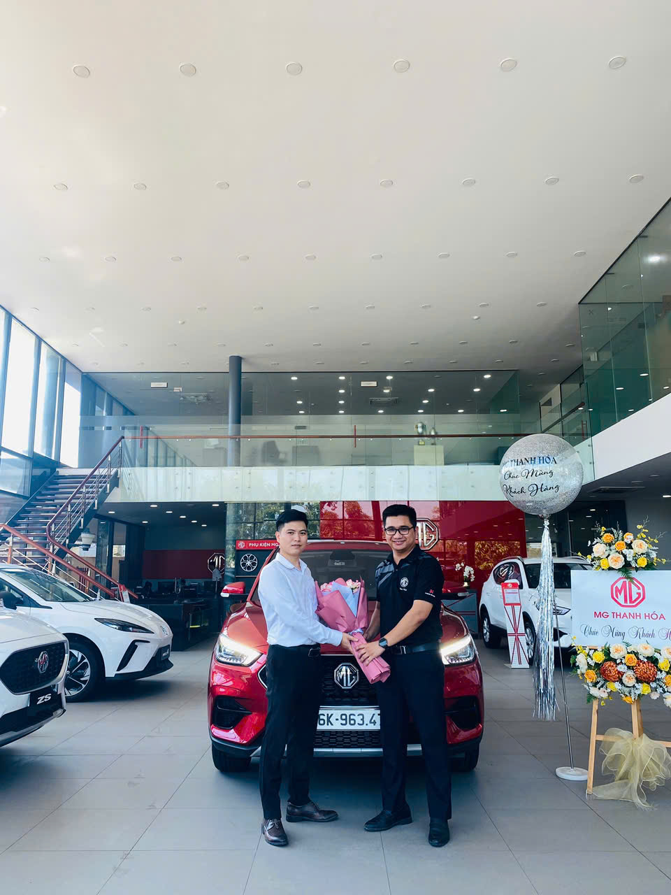 Khoảnh khắc bàn giao xe cho khách hàng tại MG Thanh Hoá — ảnh 9